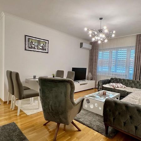 Apartman Nejra Tuzla Exteriör bild