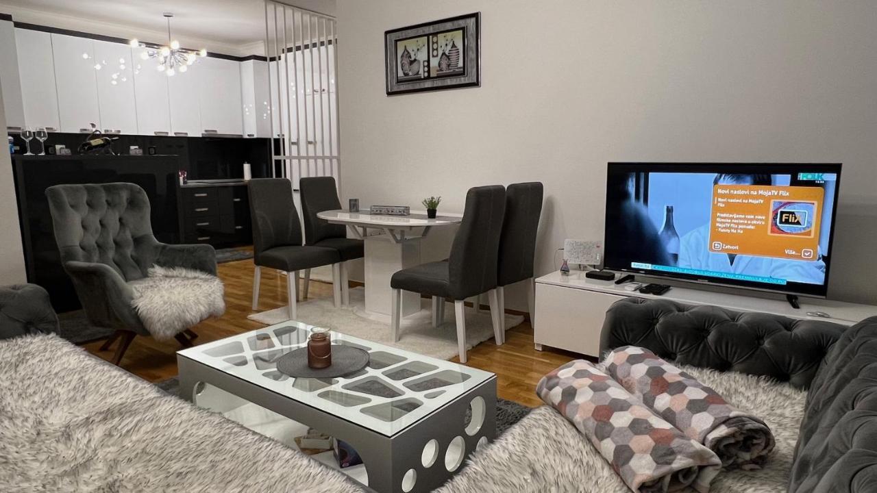 Apartman Nejra Tuzla Exteriör bild