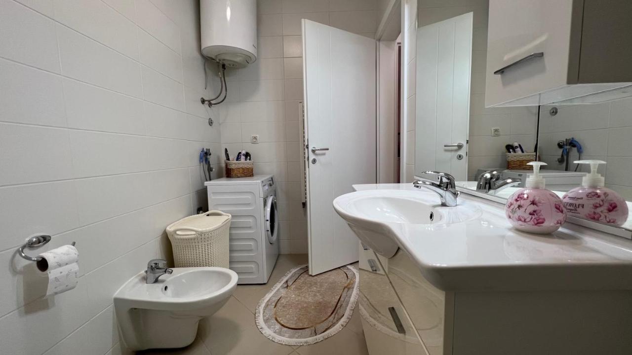 Apartman Nejra Tuzla Exteriör bild